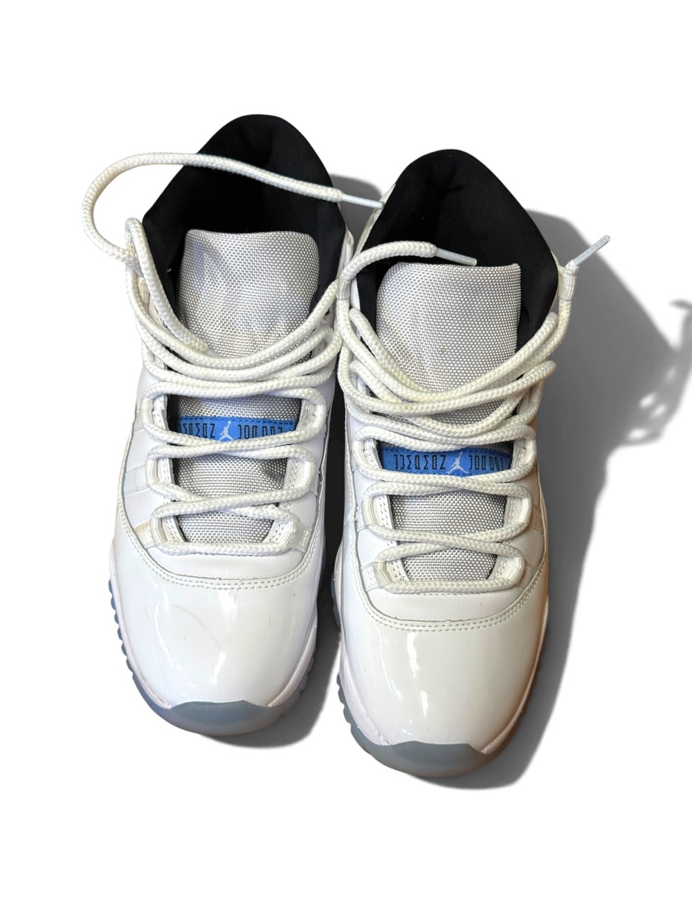 Air Jordan 11 Retro "Legend Blue".